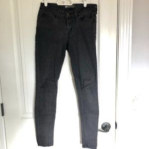 BLACK Levi's Skinny Legging Jeans